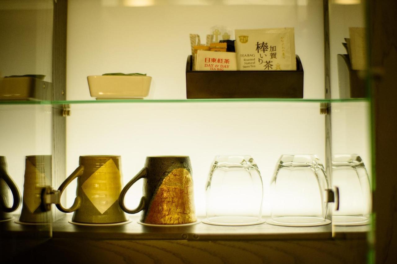 Kanazawa Tokyu Hotel Dış mekan fotoğraf A selection of Japanese tableware